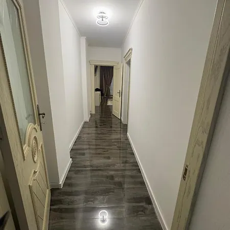 Historical * Βουκουρέστι